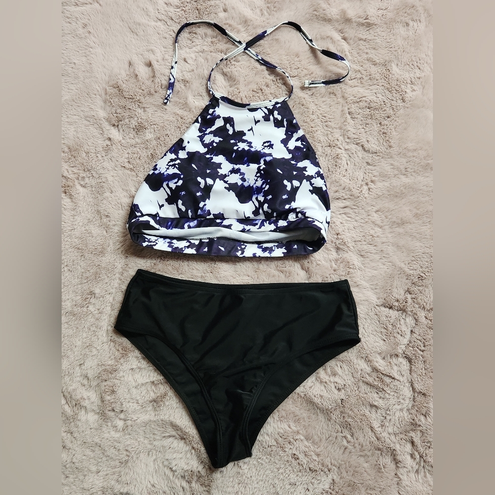 Two-Piece Bathing Suit - Picture 2 of 7